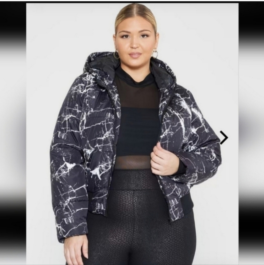 NWT FASHION TO FIGURE SIZE 3X PUFFER JACKET